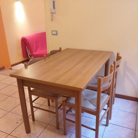 Lovere Lake Apartment Kültér fotó