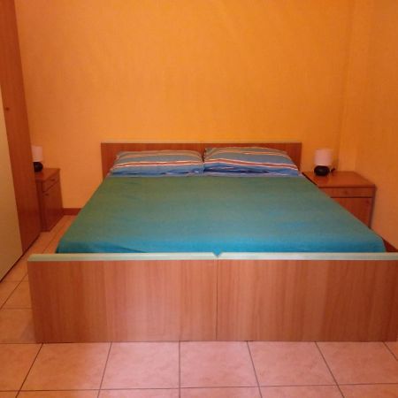 Lovere Lake Apartment Kültér fotó