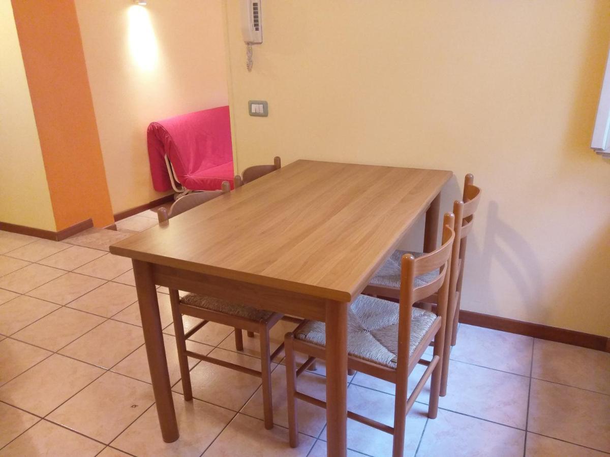 Lovere Lake Apartment Kültér fotó